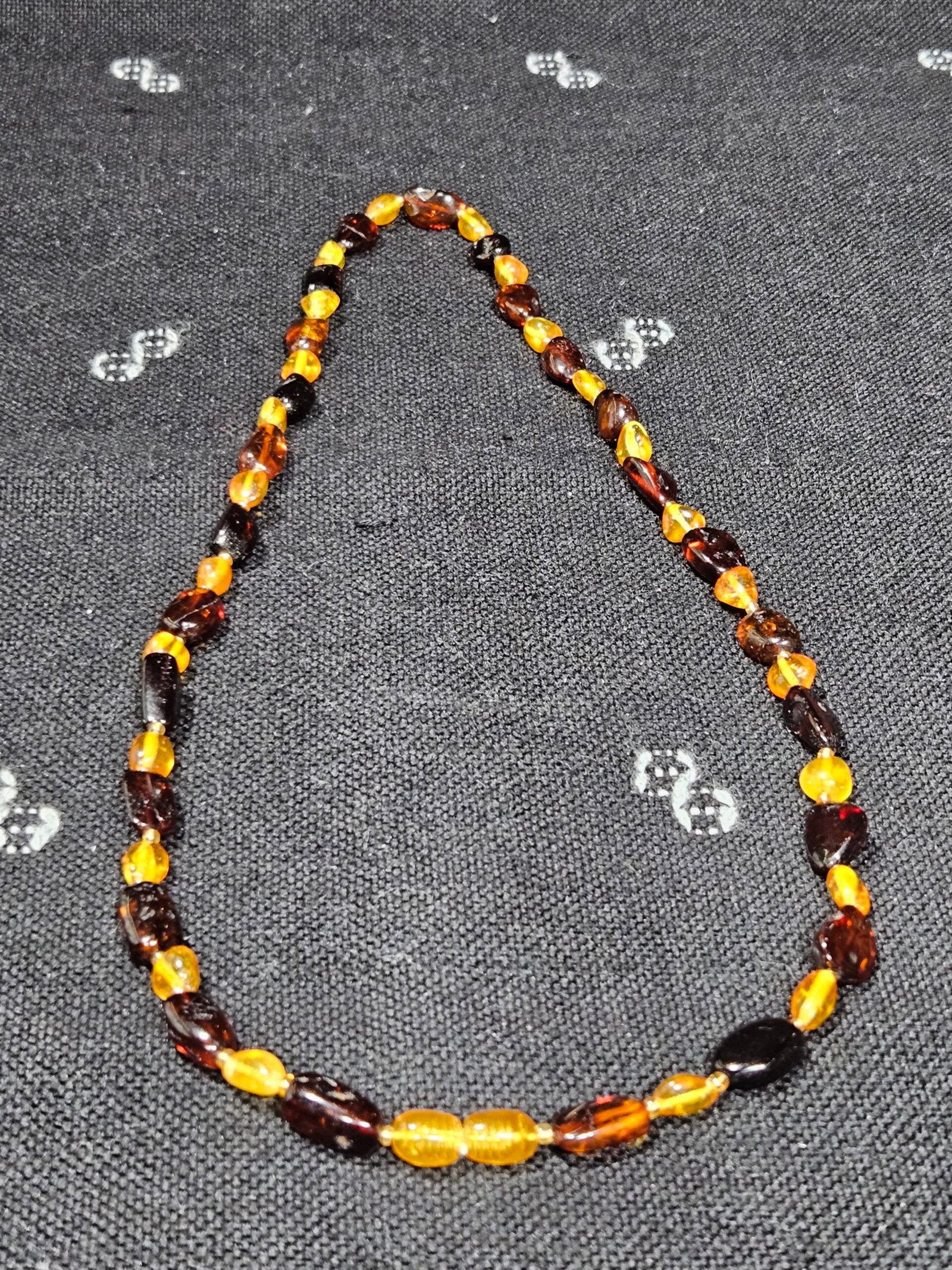 Sarı Siyah Detaylı Kolye - Görsel 2