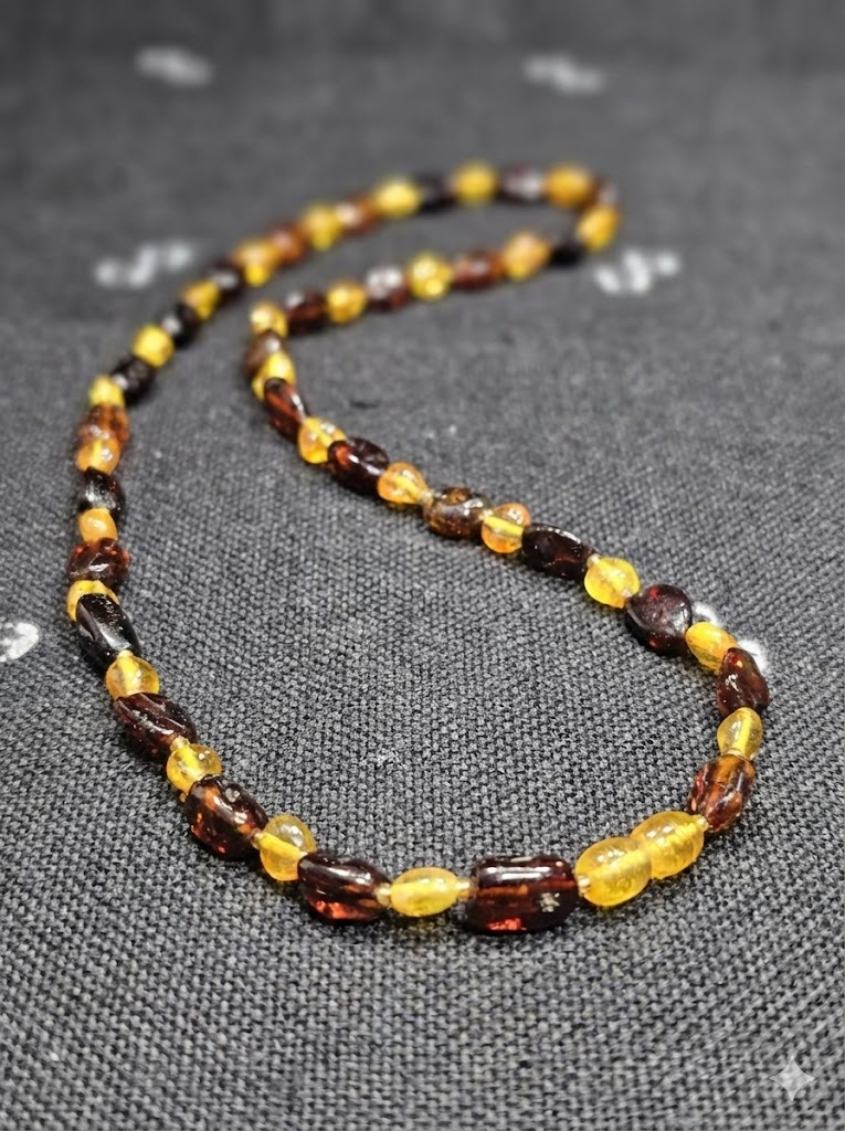 Sarı Siyah Detaylı Kolye